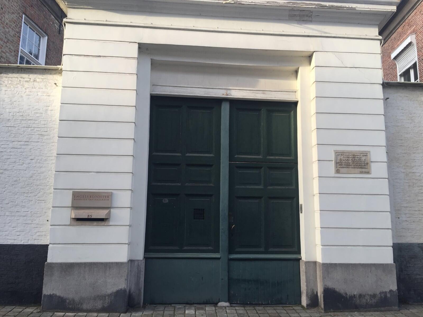 De wijsheid van het Engels Klooster Sacred Books Secret Libraries De wijsheid van het Engels Klooster Sacred Books Secret Libraries
